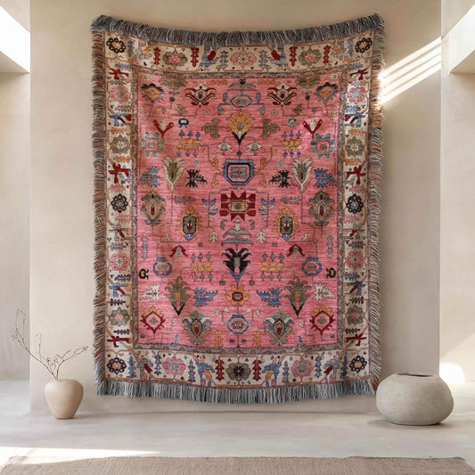 Maximalist and Minimalist Decor - timelessbohochic.com