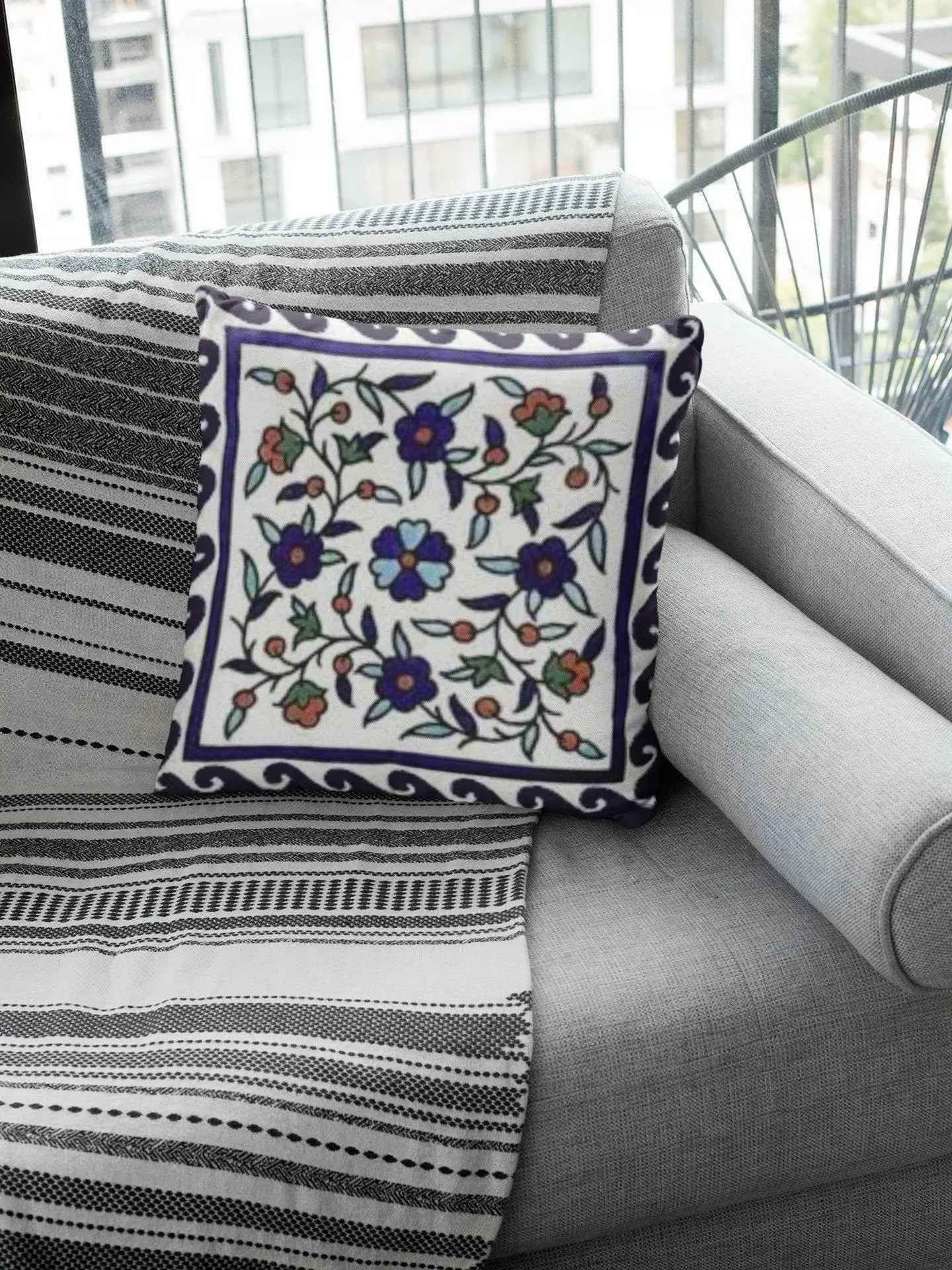 Armenian Iznik Pillow - Boho Home Decor Decorative Cushion Cover 18x18 Inch - timelessbohochic.com