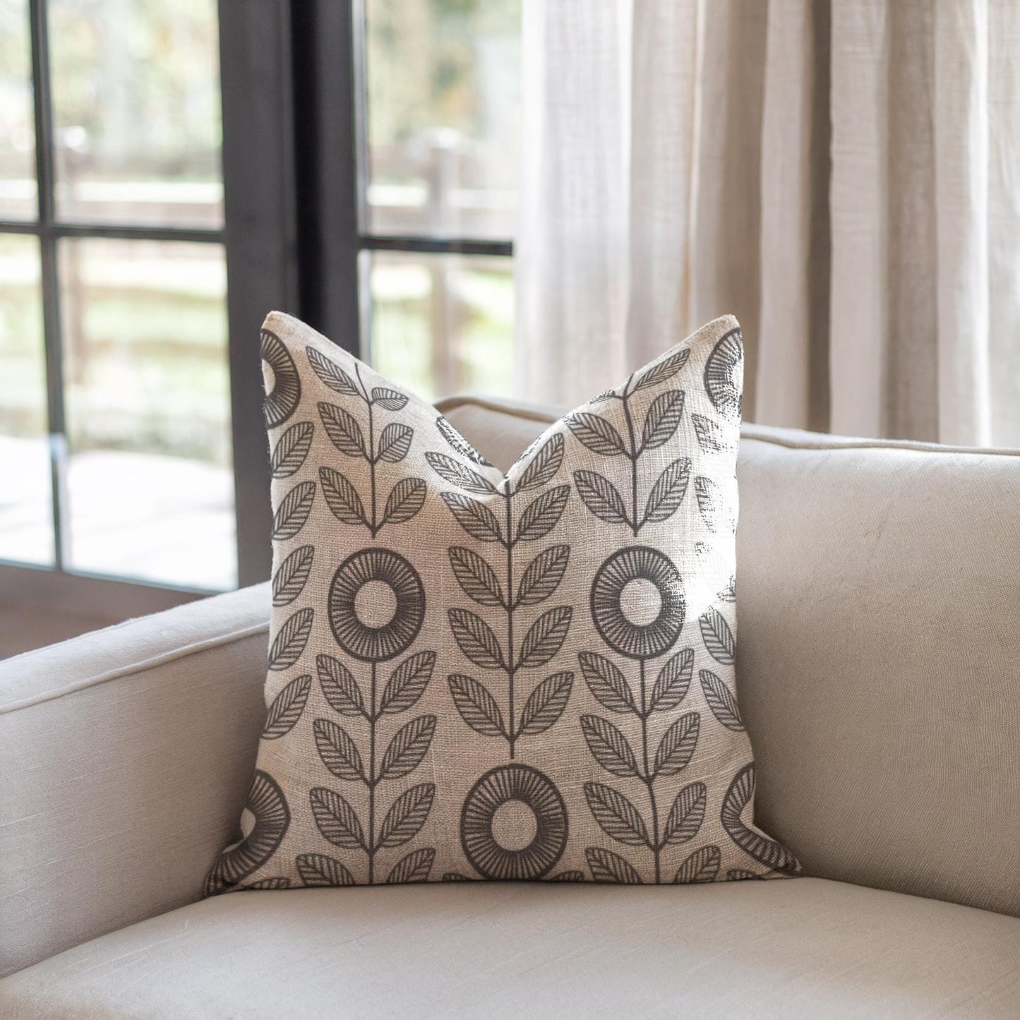 Modern Throw Blanket Set – Geometric Cotton Throw with Accent Pillow Set
