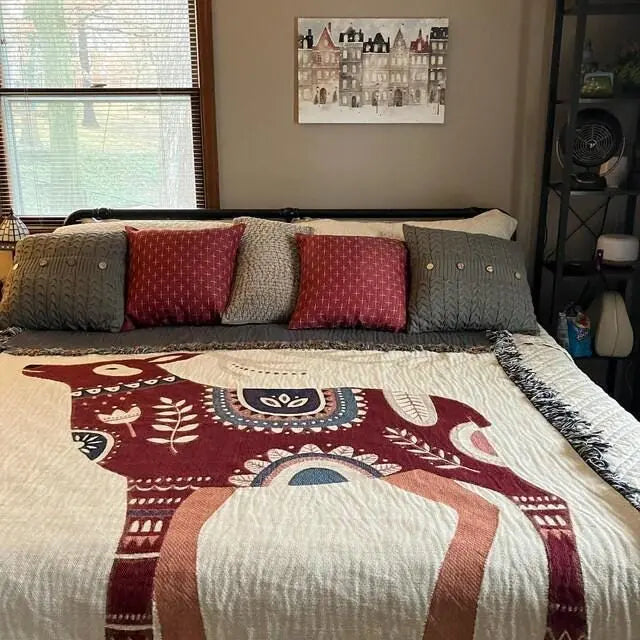 Dala Reindeer Blanket – Scandinavian Throw Woven Cotton Blanket for Cozy Nordic Bedspread