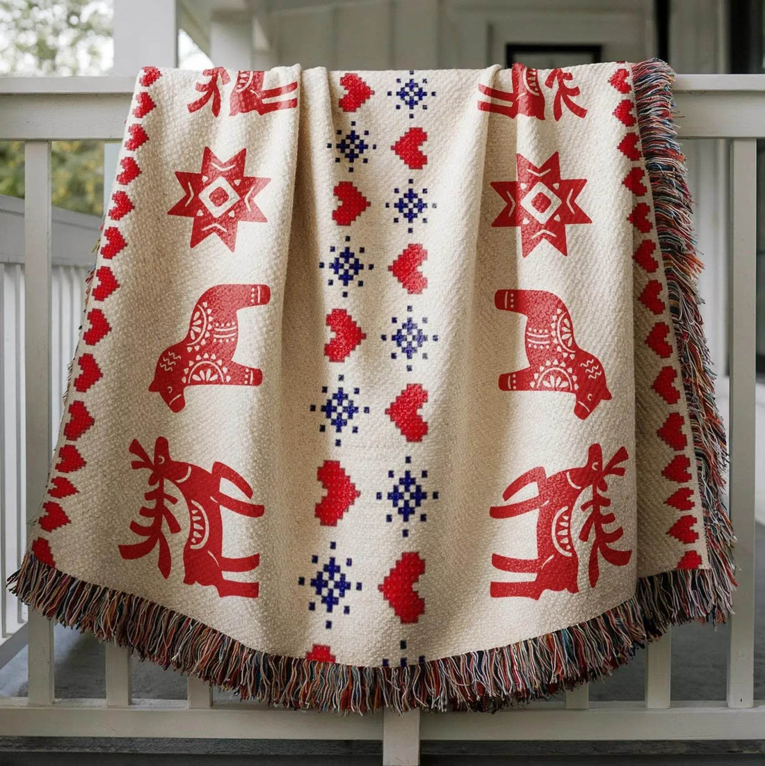 Cozy Blankets, Textured Wall Art &amp; Warm Accents for a Hygge home - timelessbohochic.com