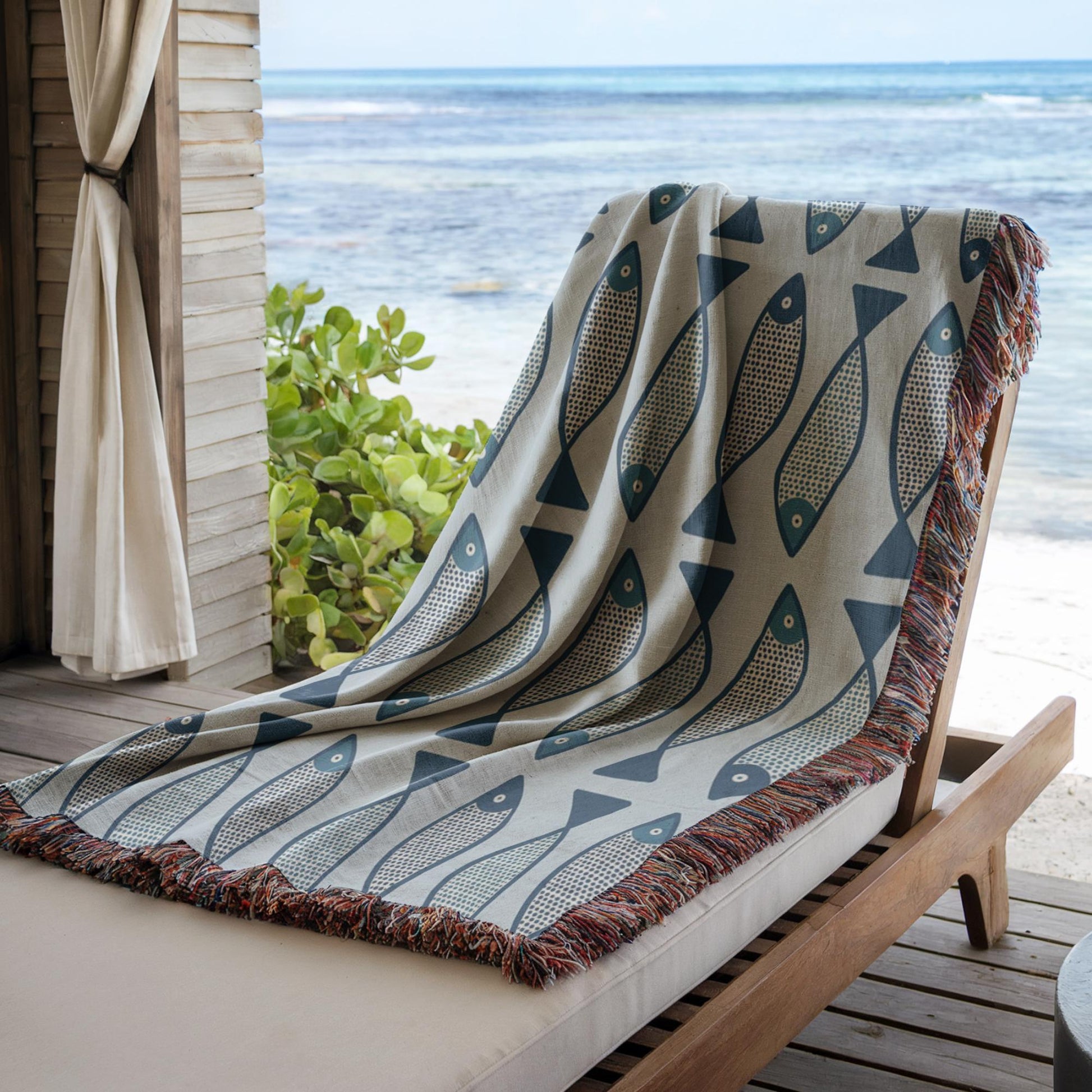 Coastal Woven Blanket – Nautical Beach Throw With Fish Pattern & Fringed Edges