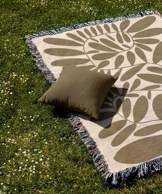 Woven Throw Blanket – Cozy Cotton Patio Blanket with Fringed Edge for Garden