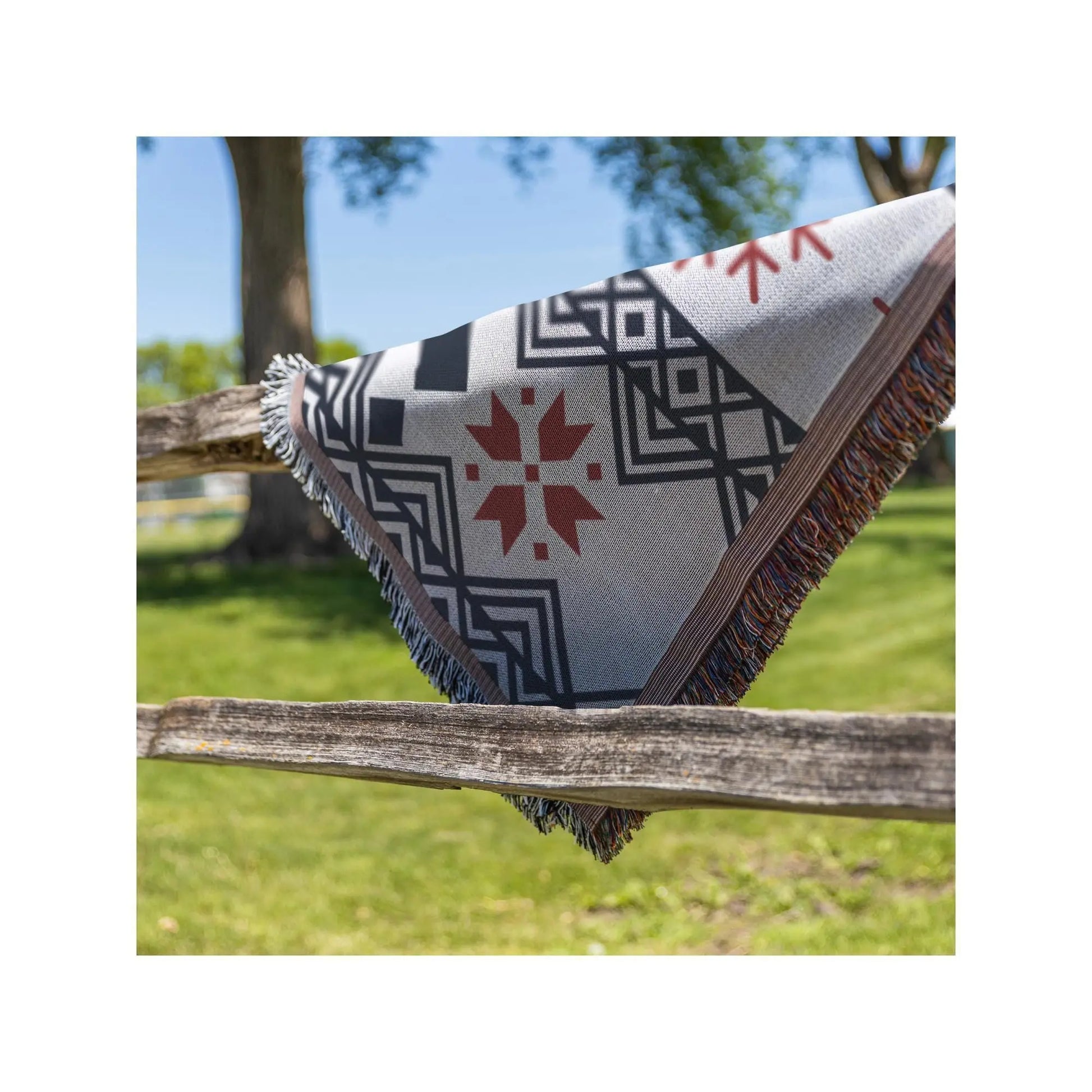 Scandi Woven Blanket – Cotton Throw Blanket with Snowflake Pattern, Cozy Winter Throw