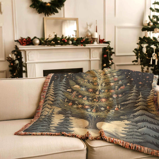 Christmas Tree Blanket - Cozy Woven Cotton Throw With Festive Fringed Edges - timelessbohochic.com