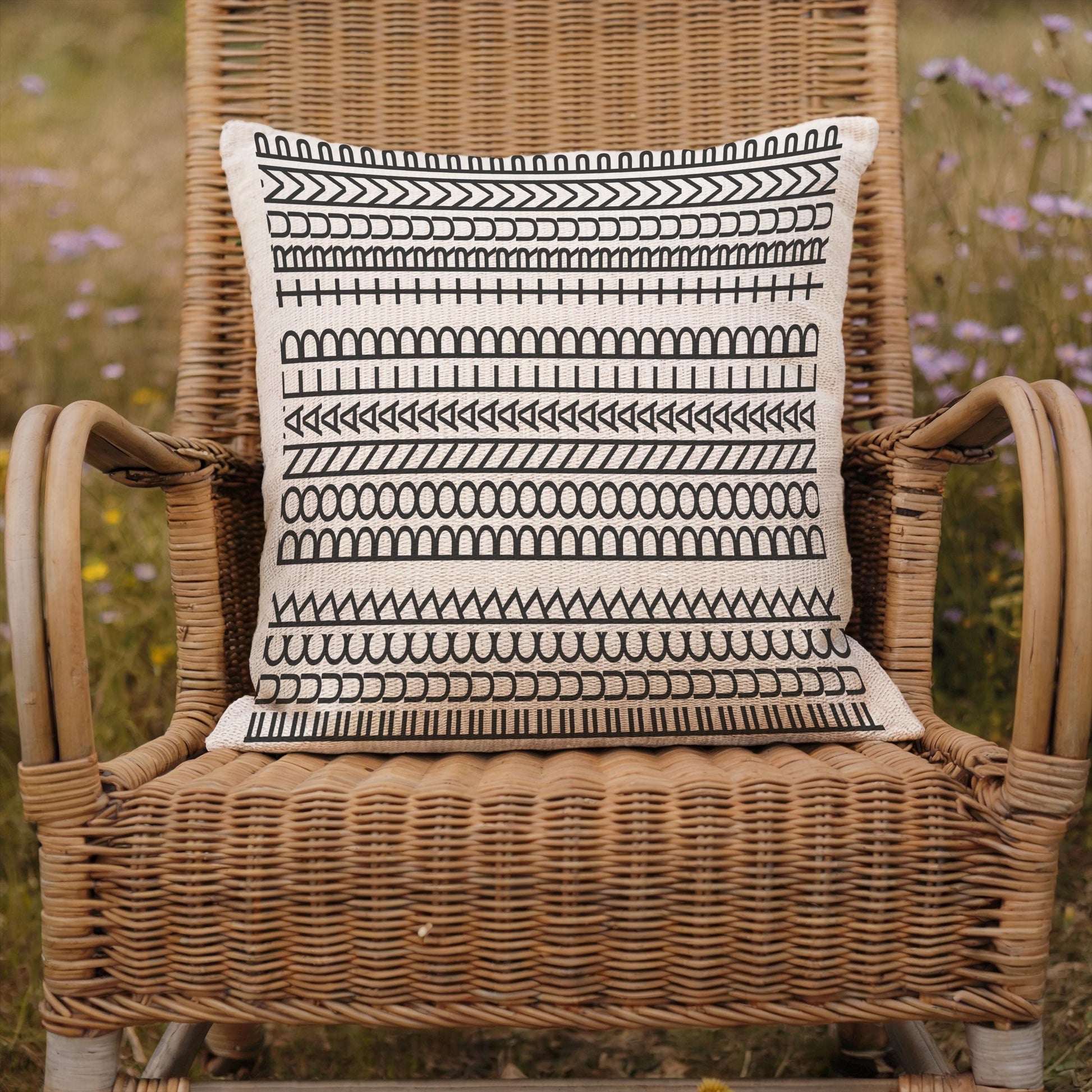 Woven Pillow – Bold Modern Design | Expressive Art Pillow | Durable Cotton Polyester Blend