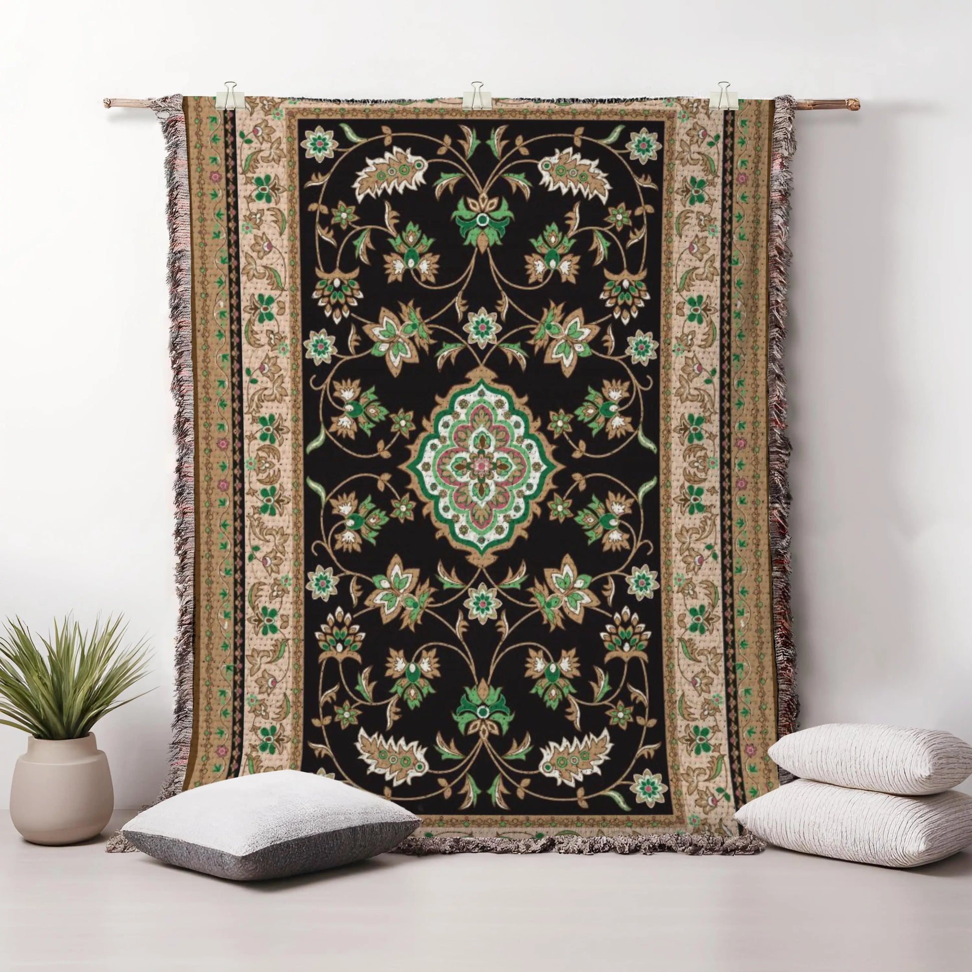 Middle East Woven Blanket – Cozy Kilim Cotton Throw with Fringed Edges