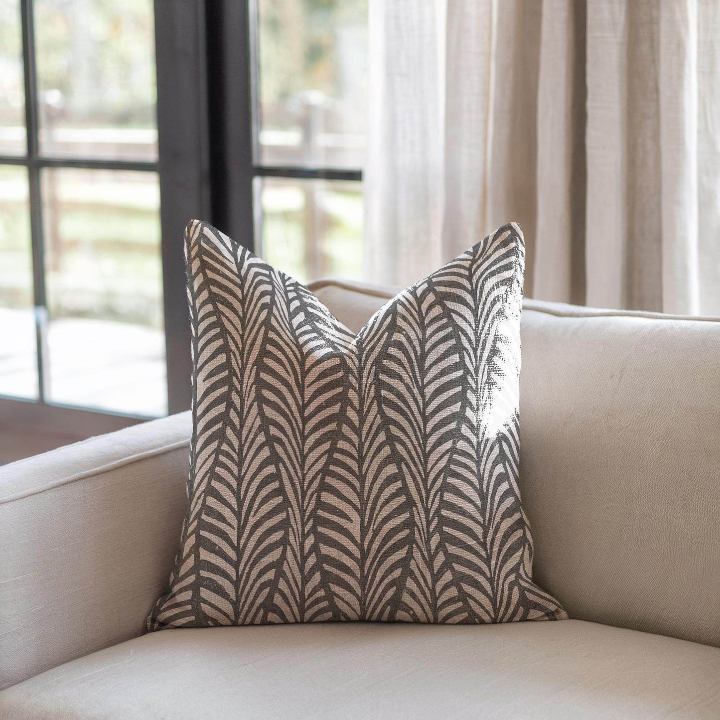 Palm Tree Throw Pillow - Scandinavian Cushion With Geometric Cotton Pattern - timelessbohochic.com